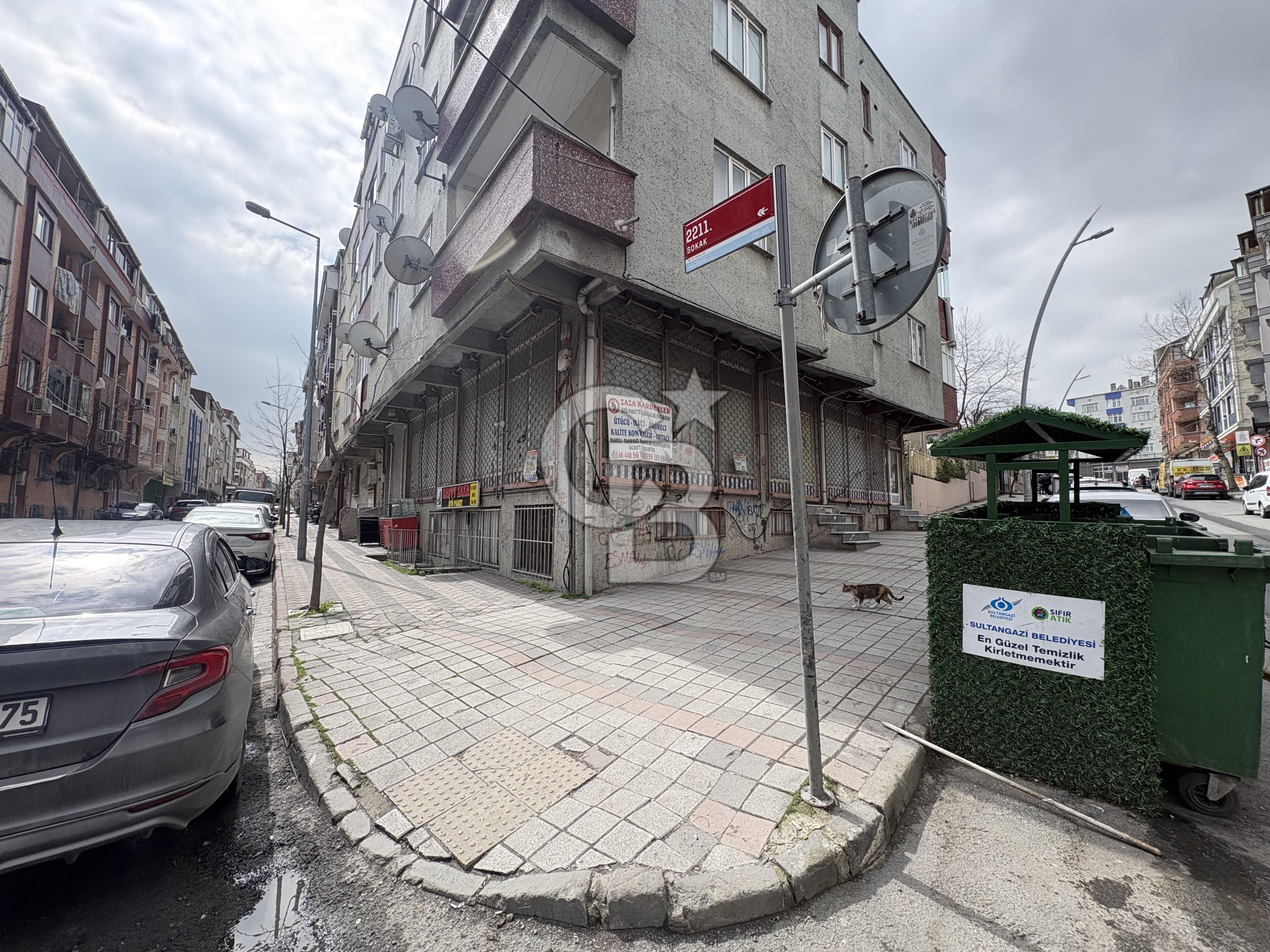 SULTANGAZİ 50.YIL MAHALLESİ'NDE 370 M2 SATILIK DÜKKAN