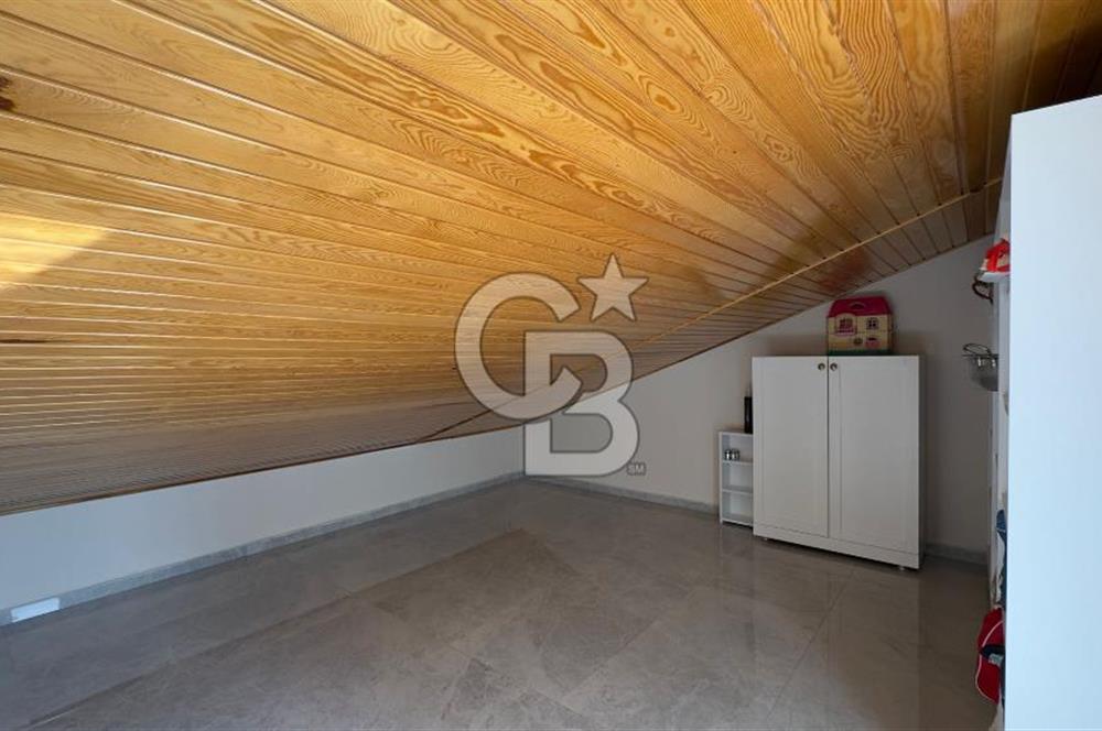 C.B. ROUTE | Dikilinin Gözde Lokasyonunda Modern Villa