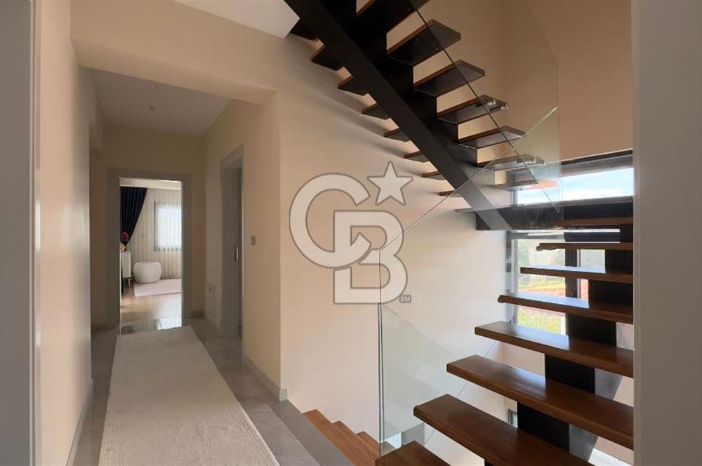 C.B. ROUTE | Dikilinin Gözde Lokasyonunda Modern Villa