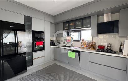 C.B. ROUTE | Dikilinin Gözde Lokasyonunda Modern Villa