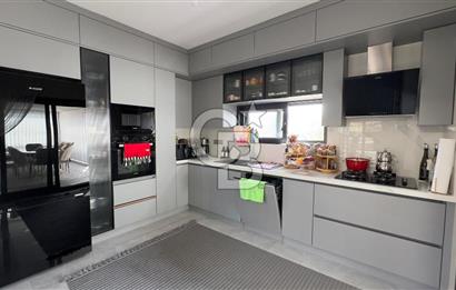 C.B. ROUTE | Dikilinin Gözde Lokasyonunda Modern Villa