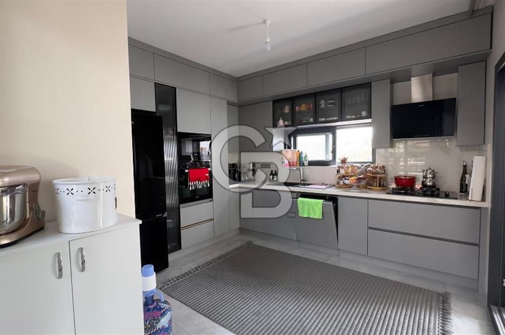 C.B. ROUTE | Dikilinin Gözde Lokasyonunda Modern Villa