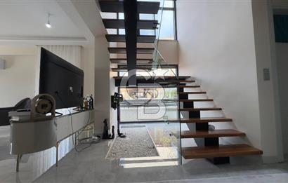 C.B. ROUTE | Dikilinin Gözde Lokasyonunda Modern Villa