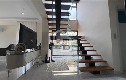 C.B. ROUTE | Dikilinin Gözde Lokasyonunda Modern Villa