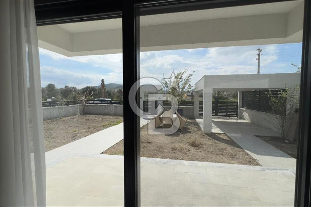 C.B. ROUTE | Dikilinin Gözde Lokasyonunda Modern Villa