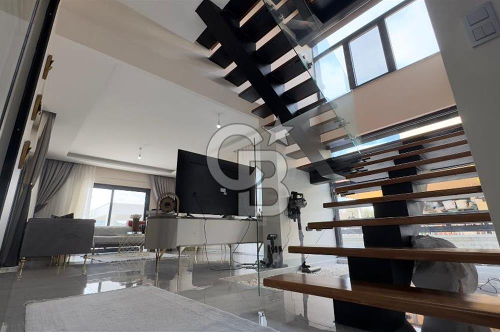 C.B. ROUTE | Dikilinin Gözde Lokasyonunda Modern Villa