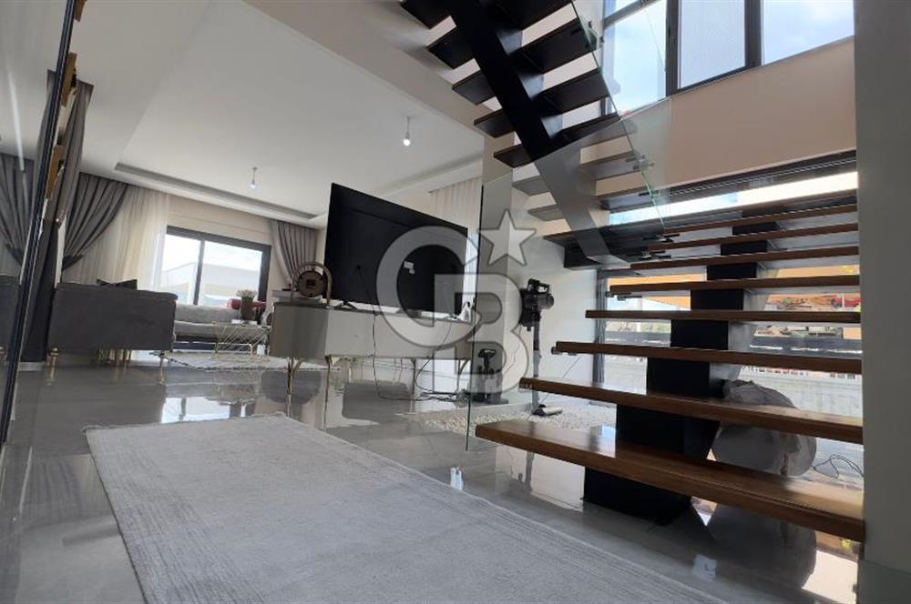 C.B. ROUTE | Dikilinin Gözde Lokasyonunda Modern Villa