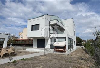 C.B. ROUTE | Dikilinin Gözde Lokasyonunda Modern Villa - 6 - 349188