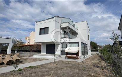 C.B. ROUTE | Dikilinin Gözde Lokasyonunda Modern Villa