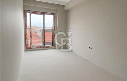 Karşıyaka Atatürk bulvarı üzerinde 3+1 Sıfır Daire