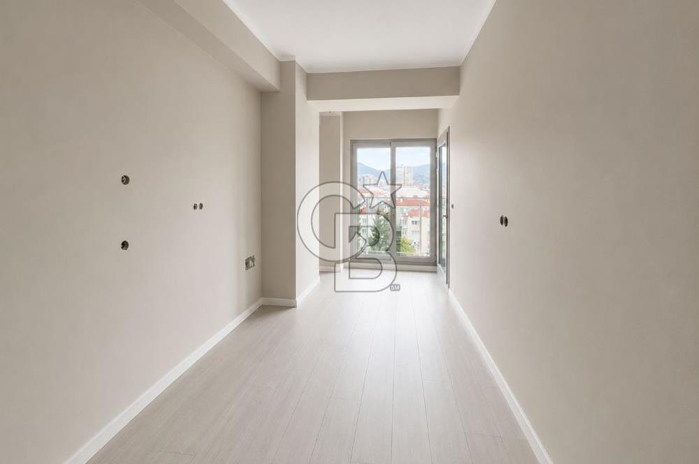 Karşıyaka Atatürk bulvarı üzerinde 3+1 Sıfır Daire