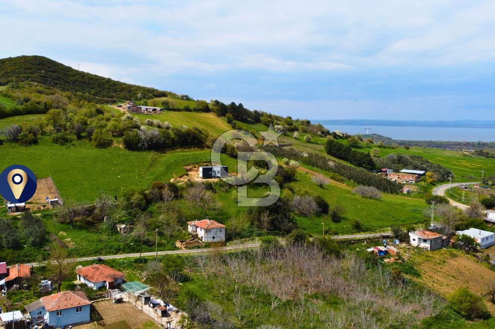Çanakkale Lapseki'de Harika Doğa Manzaralı 295m² Köşe Arsa