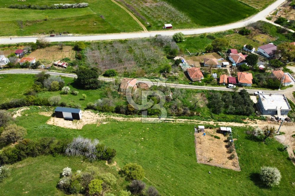 Çanakkale Lapseki'de Harika Doğa Manzaralı 295m² Köşe Arsa