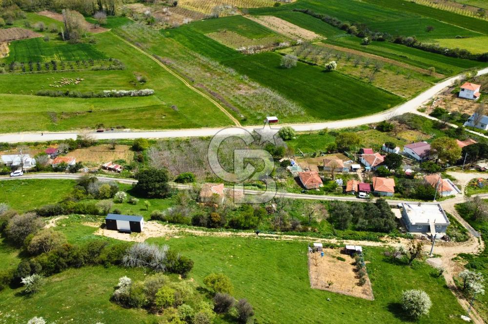 Çanakkale Lapseki'de Harika Doğa Manzaralı 295m² Köşe Arsa