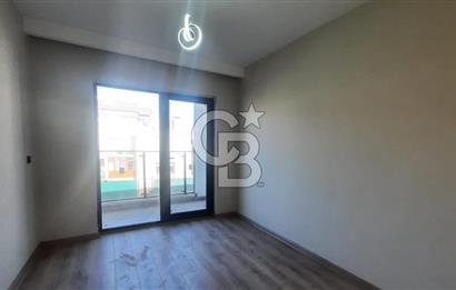 MERKEZI KONUMDA KATTA YOLA CEPHE 53 METREKARE 1+1 KİRALIK DAİRE