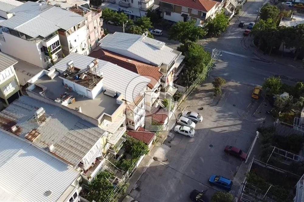 BORNOVA DA FIRSAT KONUMDA BAHÇELİ ZEMİN KAT 3+1 SATILIK DAİRE 