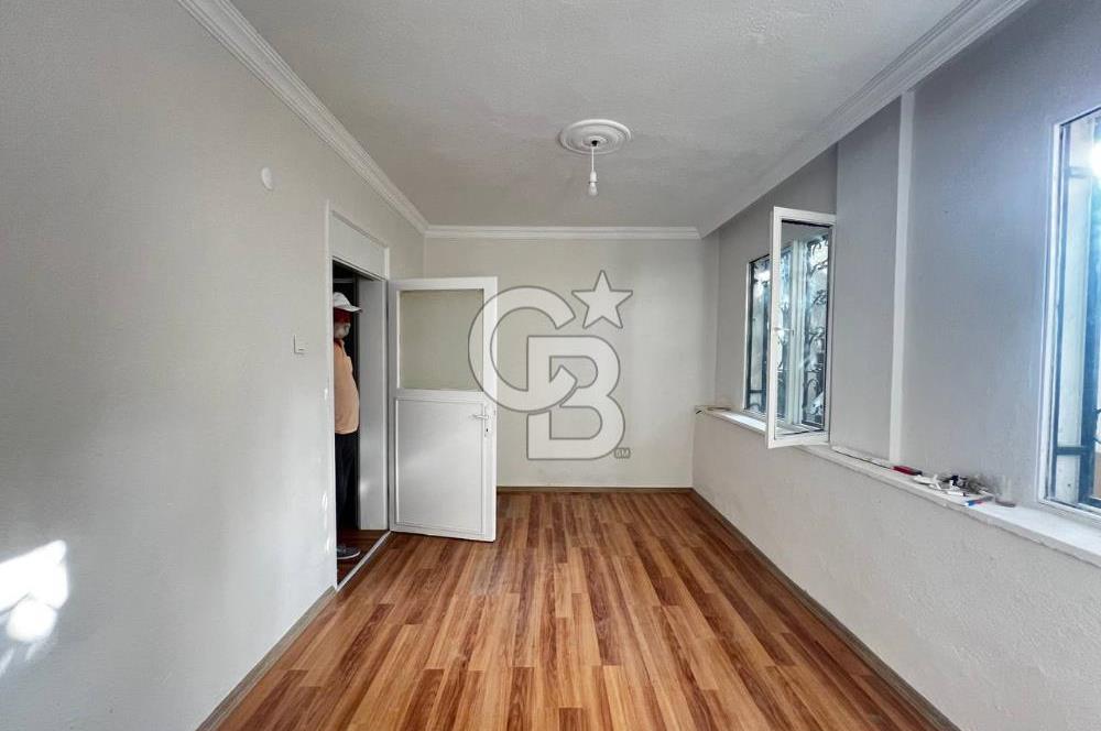 BORNOVA DA FIRSAT KONUMDA BAHÇELİ ZEMİN KAT 3+1 SATILIK DAİRE 