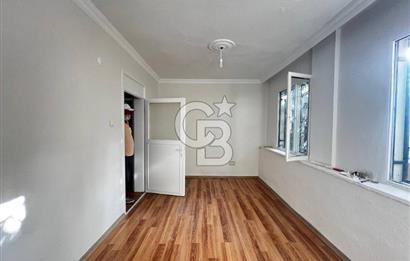 BORNOVA DA FIRSAT KONUMDA BAHÇELİ ZEMİN KAT 3+1 SATILIK DAİRE 