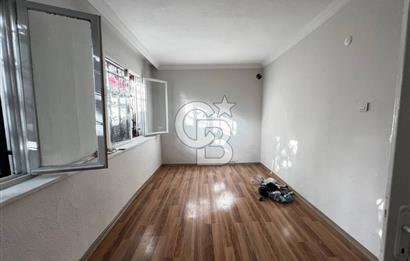 BORNOVA DA FIRSAT KONUMDA BAHÇELİ ZEMİN KAT 3+1 SATILIK DAİRE 