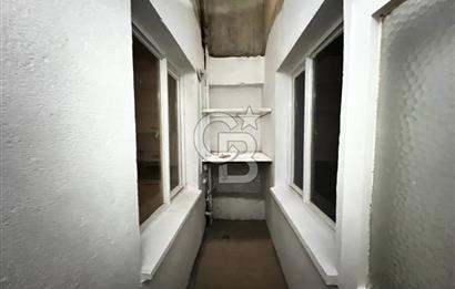 BORNOVA DA FIRSAT KONUMDA BAHÇELİ ZEMİN KAT 3+1 SATILIK DAİRE 