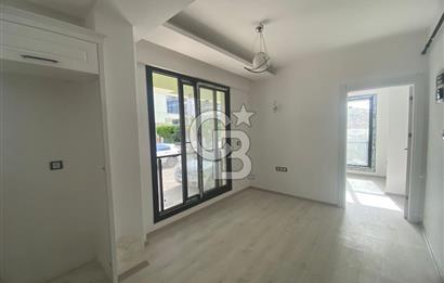 BAYRAKLI POSTACILAR'DA BOŞ 1+1 SATILIK DAİRE 