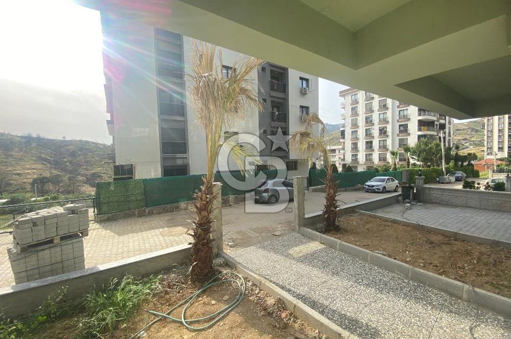 BAYRAKLI POSTACILAR'DA BOŞ 1+1 SATILIK DAİRE 