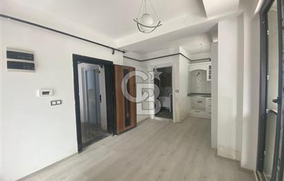 BAYRAKLI POSTACILAR'DA BOŞ 1+1 SATILIK DAİRE 