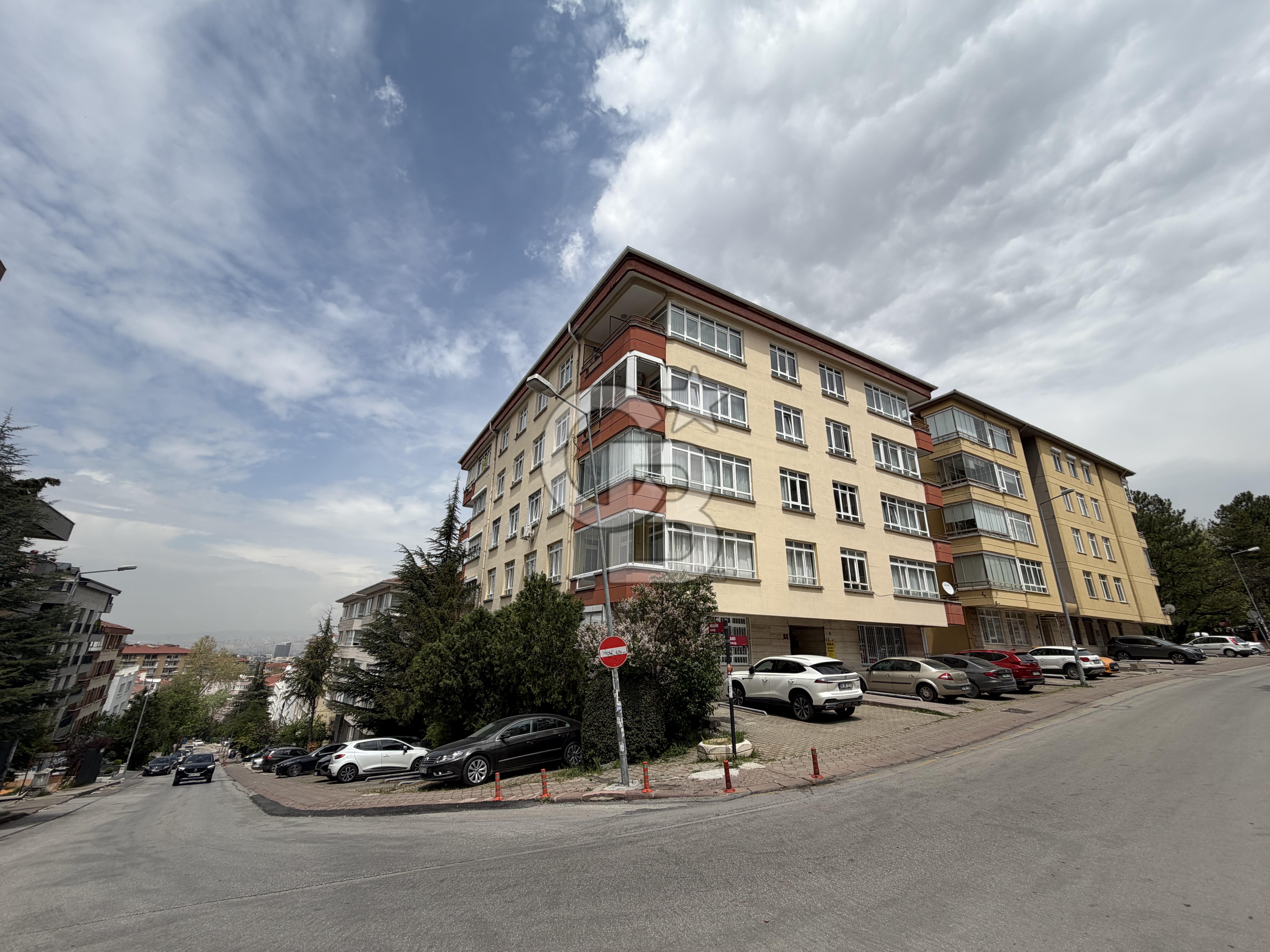 ÇANKAYA MH. AND SK. KOMPLE YAPILI 170 M2 NET 4+1 SATILIK DAİRE