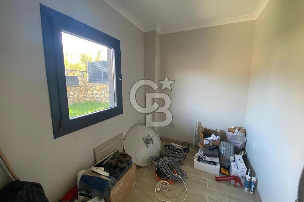CB TREND'DEN İMRENLİ'DE 180m² HAVUZLU 5+1 TRİBLEX SATILIK VİLLA