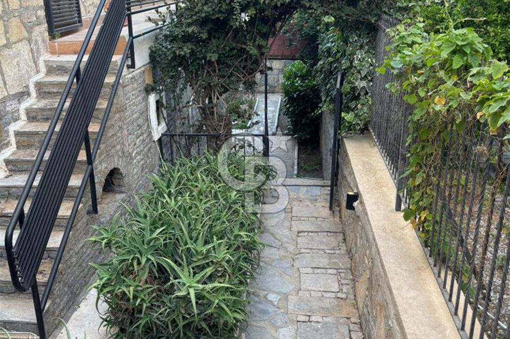 Bodrum Bitez  Asarlık’ta Bahçe Katı  Full Eşyalı, 2+1 Yıllık Kiralık Daire