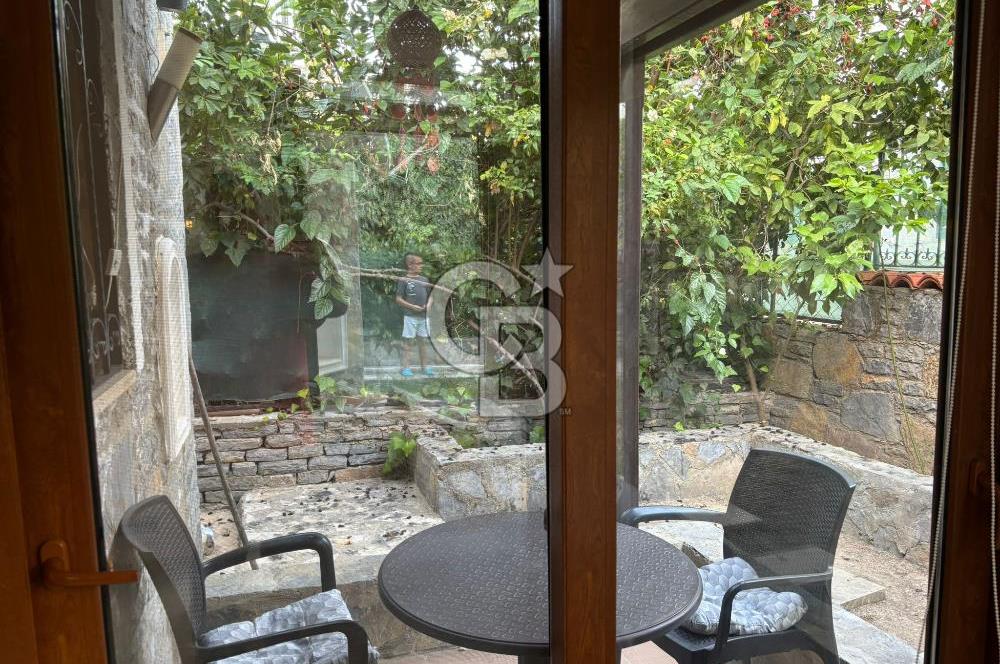 Bodrum Bitez  Asarlık’ta Bahçe Katı  Full Eşyalı, 2+1 Yıllık Kiralık Daire
