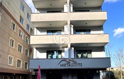 GÖRÜKLE MERKEZİ KONUMDA 1+1 EŞYALI ARAKAT KİRALIK DAİRE
