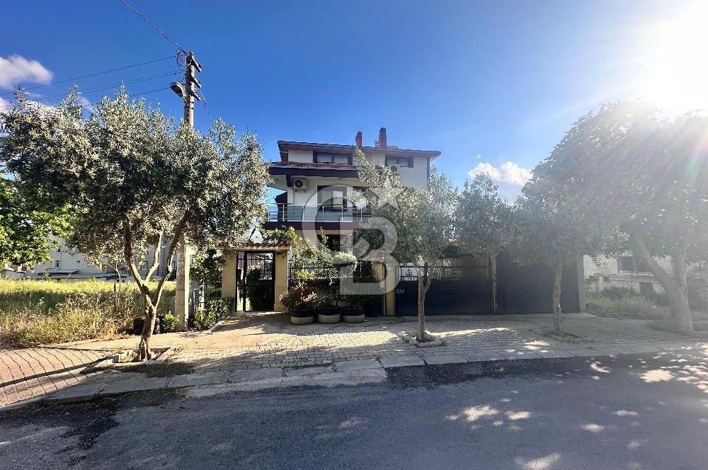 Bornova’da Temiz, Boyalı, Geniş ve Kullanışlı 3+1 Kiralık Daire