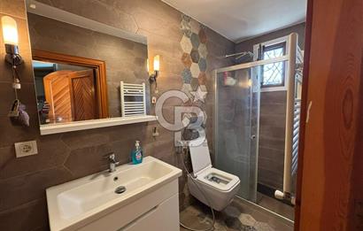 Mavi ve Yeşil Bir Arada: Sahil Yanı, Sosyal Tesisli 3.5+1 Villa
