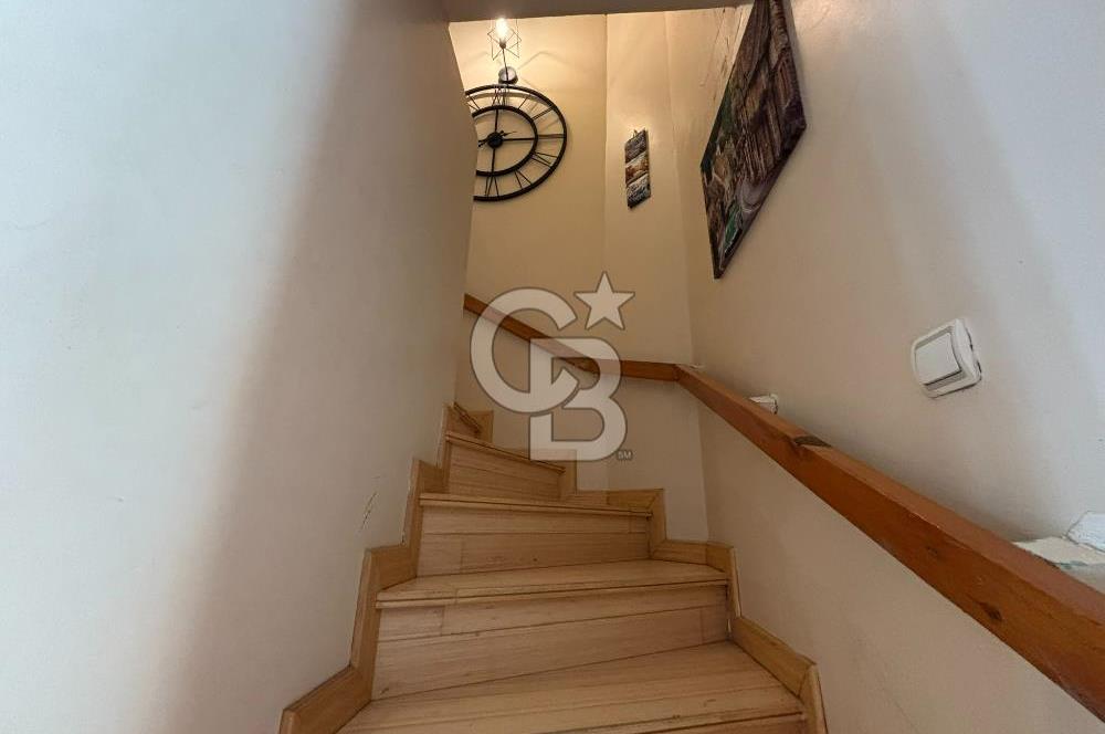 Mavi ve Yeşil Bir Arada: Sahil Yanı, Sosyal Tesisli 3.5+1 Villa