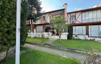 Mavi ve Yeşil Bir Arada: Sahil Yanı, Sosyal Tesisli 3.5+1 Villa