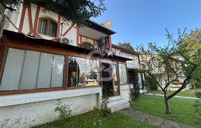 Mavi ve Yeşil Bir Arada: Sahil Yanı, Sosyal Tesisli 3.5+1 Villa