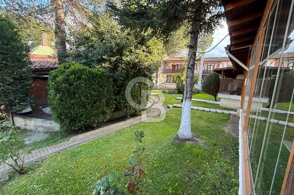Mavi ve Yeşil Bir Arada: Sahil Yanı, Sosyal Tesisli 3.5+1 Villa