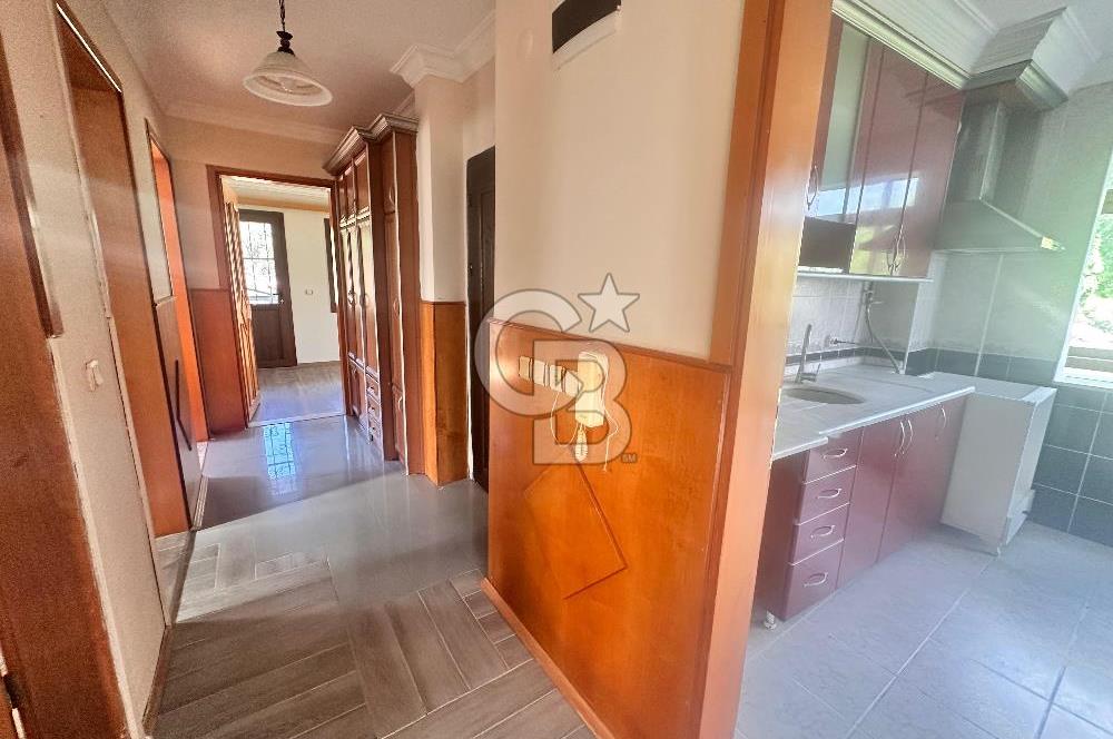 Bornova’da Temiz, Boyalı, Geniş ve Kullanışlı 3+1 Kiralık Daire