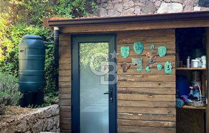 KAZDAĞLARI ASSOS'TA MASAL GİBİ EŞYALI TAŞ EV