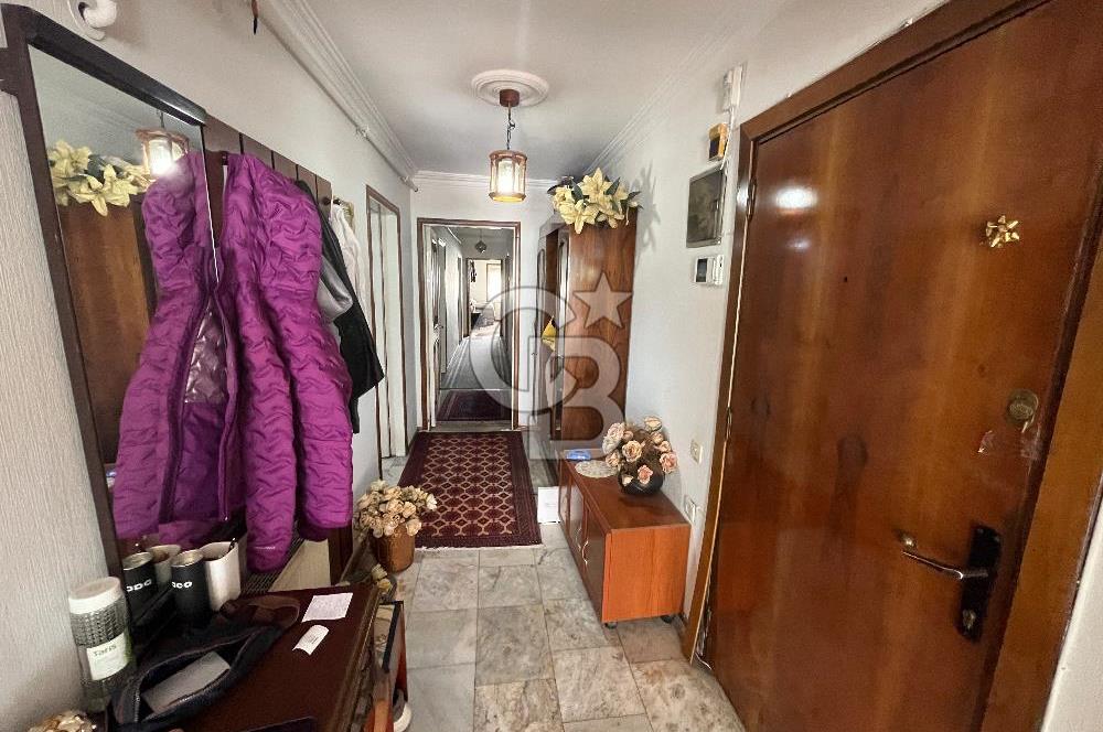 Bostanlı Şehitler Bulvarında Mükemmel Konumda Satılık 3+1 Daire