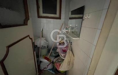 Bostanlı Şehitler Bulvarında Mükemmel Konumda Satılık 3+1 Daire