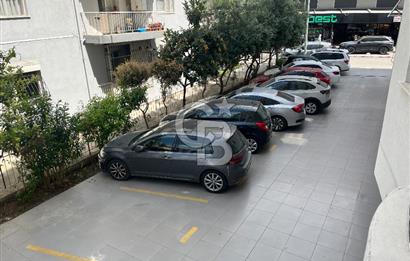 Bostanlı Şehitler Bulvarında Mükemmel Konumda Satılık 3+1 Daire