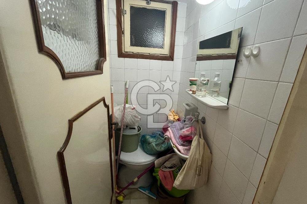 Bostanlı Şehitler Bulvarında Mükemmel Konumda Satılık 3+1 Daire