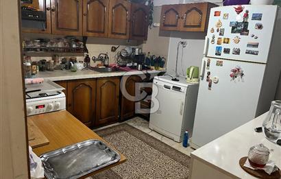 Bostanlı Şehitler Bulvarında Mükemmel Konumda Satılık 3+1 Daire