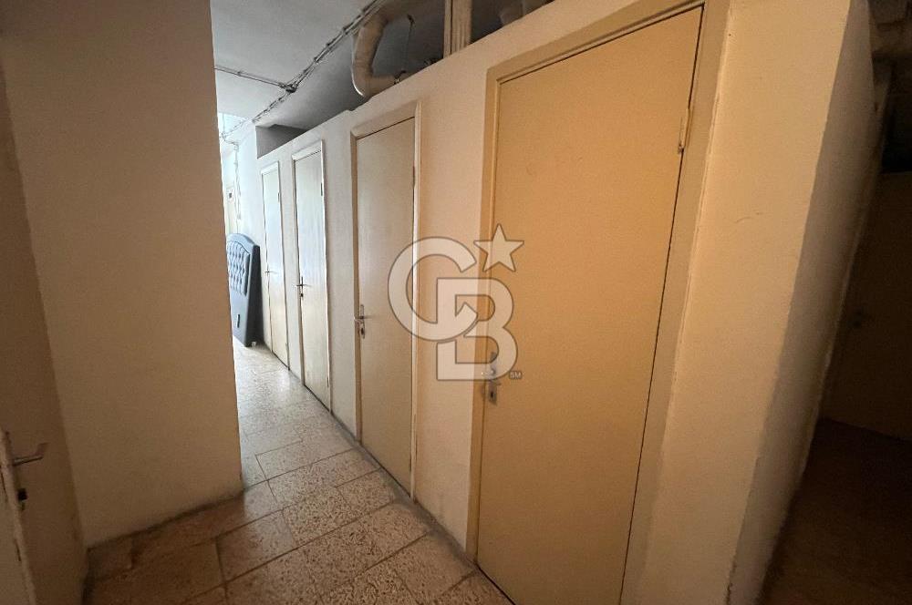 Bostanlı Şehitler Bulvarında Mükemmel Konumda Satılık 3+1 Daire