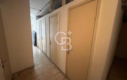 Bostanlı Şehitler Bulvarında Mükemmel Konumda Satılık 3+1 Daire