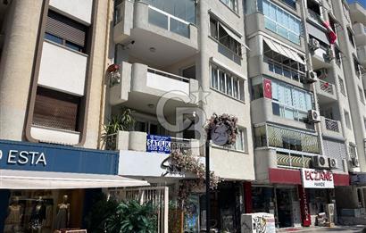 Bostanlı Şehitler Bulvarında Mükemmel Konumda Satılık 3+1 Daire