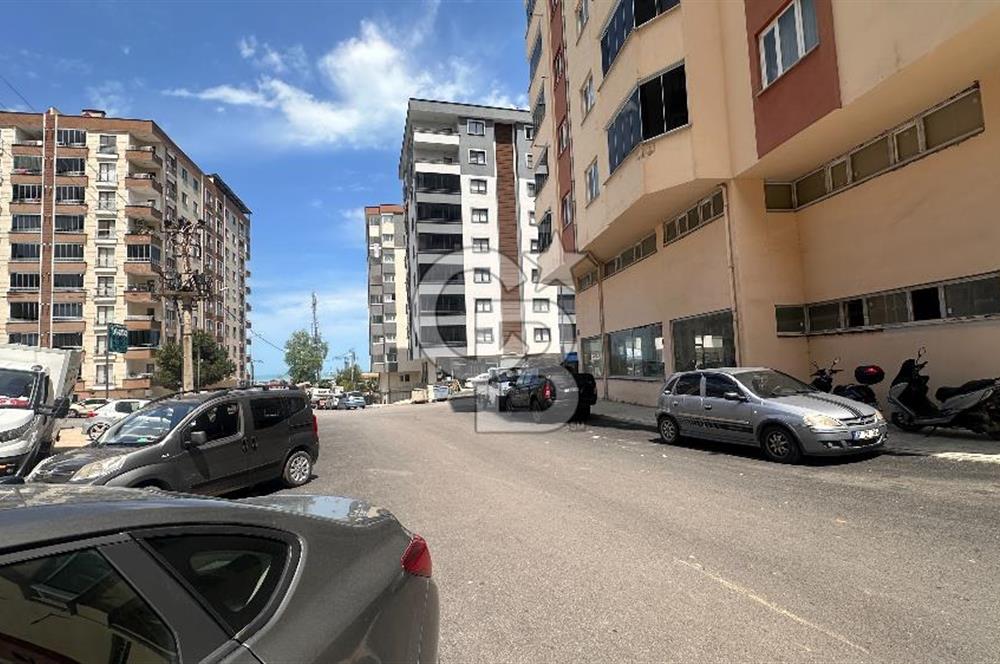 YOMRA SANCAK MERKEZDE DENİZ MANZARALI DAİRE