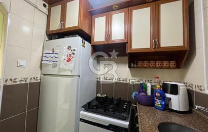 Ömer Hayyam Caddesinde Temiz Masrafsız 2+1